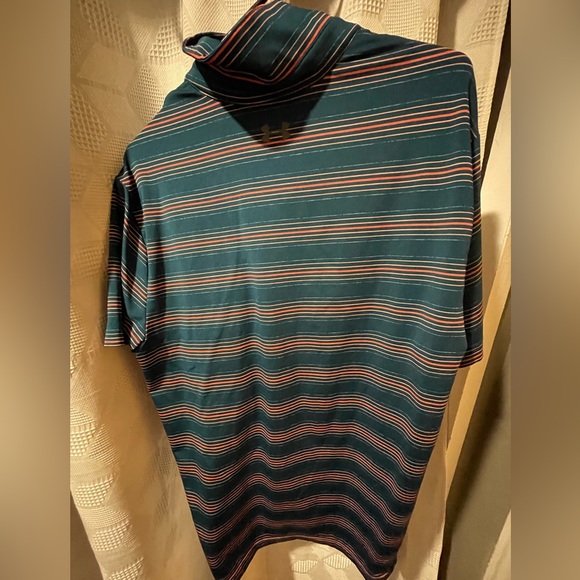 Under armour golf shirt - Picture 3 of 3
